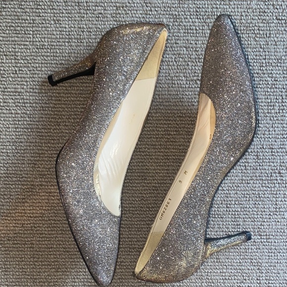 Stuart Weitzman Women's Sparkling Gold/Silver Heels sz 9 - Picture 6 of 13